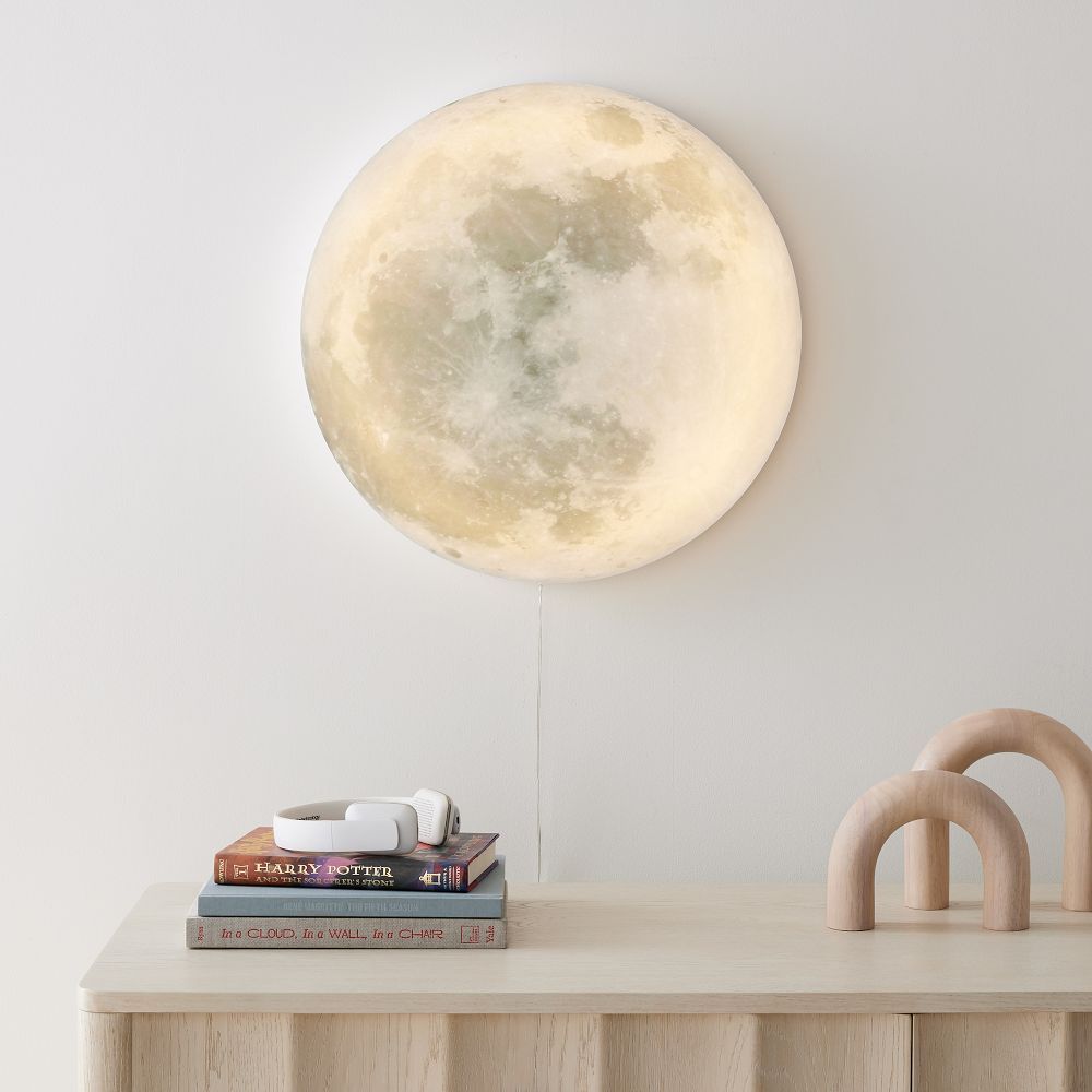 Lit Acrylic Moon (20")